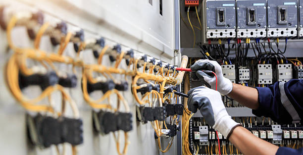 Professional Electrician technician working in Oak Point, TX